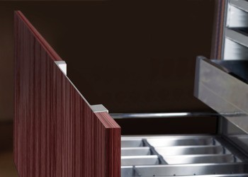 Mušle, pro čela bez viditelné úchytky, zinková slitina