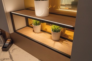 Osvětlovací LED páska v silikonovém pouzdru, Häfele Loox5 LED 3085, 24 V, 6,5 x 6 mm, 2pólové (tunable white 2vodičová technologie), 2 x 320 LED/m, 9,6 W/m, IP44