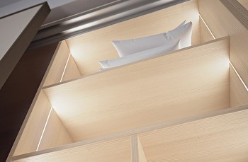 Osvětlovací LED páska v silikonovém pouzdru, LED 1152, 12 V, 4 mm, 2pólové (jednobarevné), 120 LED/m, 12 W/m, IP44