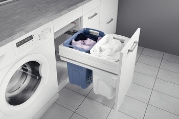 Výsuv na prádlo, koš na prádlo Hailo Laundry Carrier, pro montáž za čelní panely